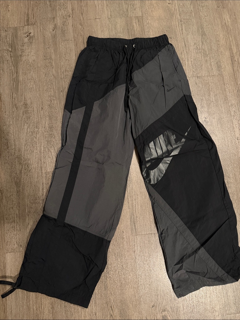 Nike Womens Black & Charcoal Colorblock Joggers